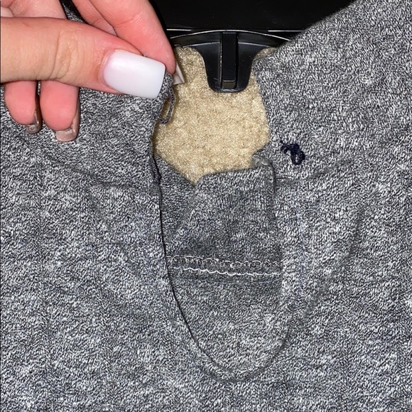 Gray Turtle-neck crop top - Picture 3 of 4